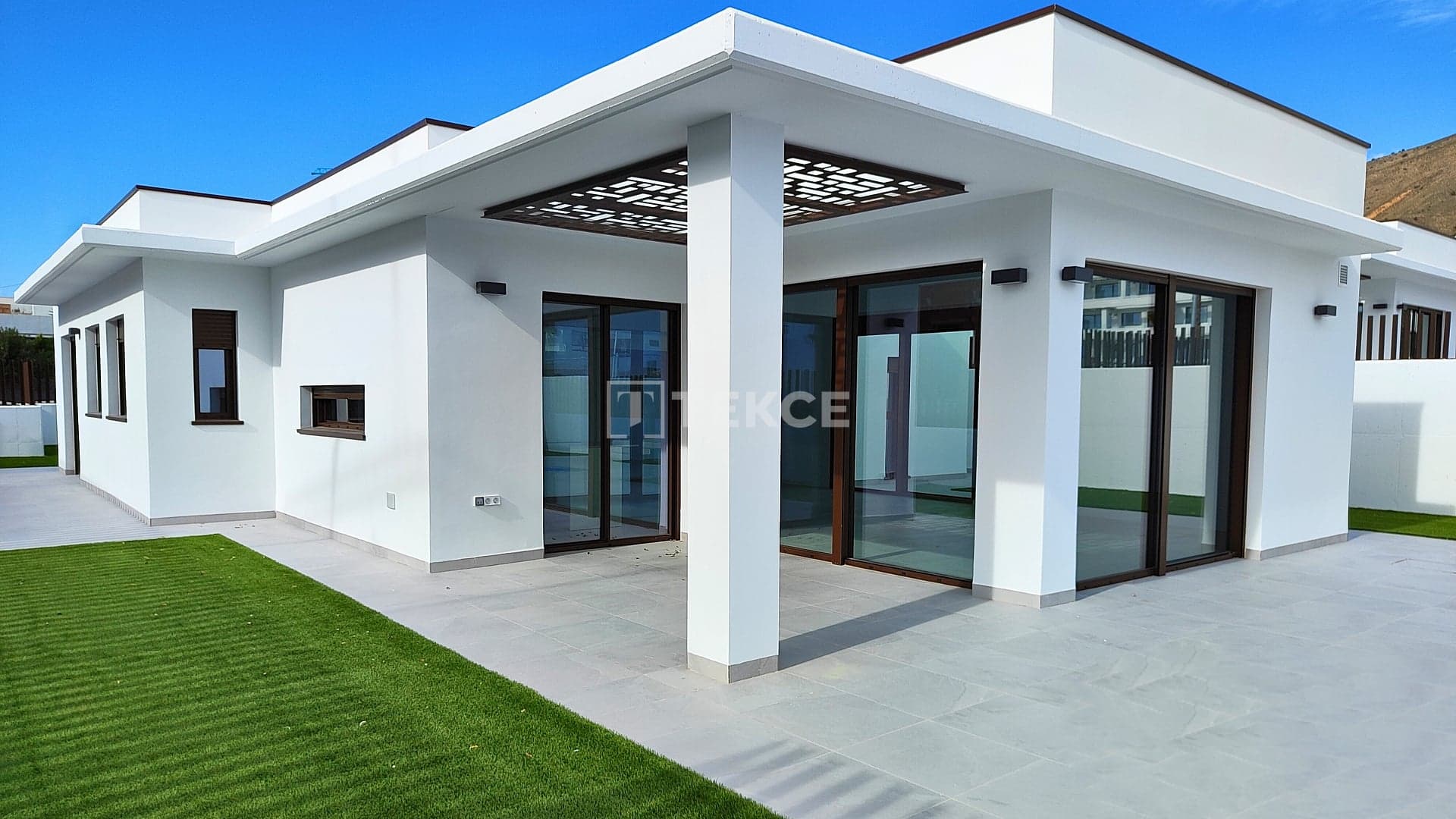 Sustainable Houses in Alicante, Spain image 2