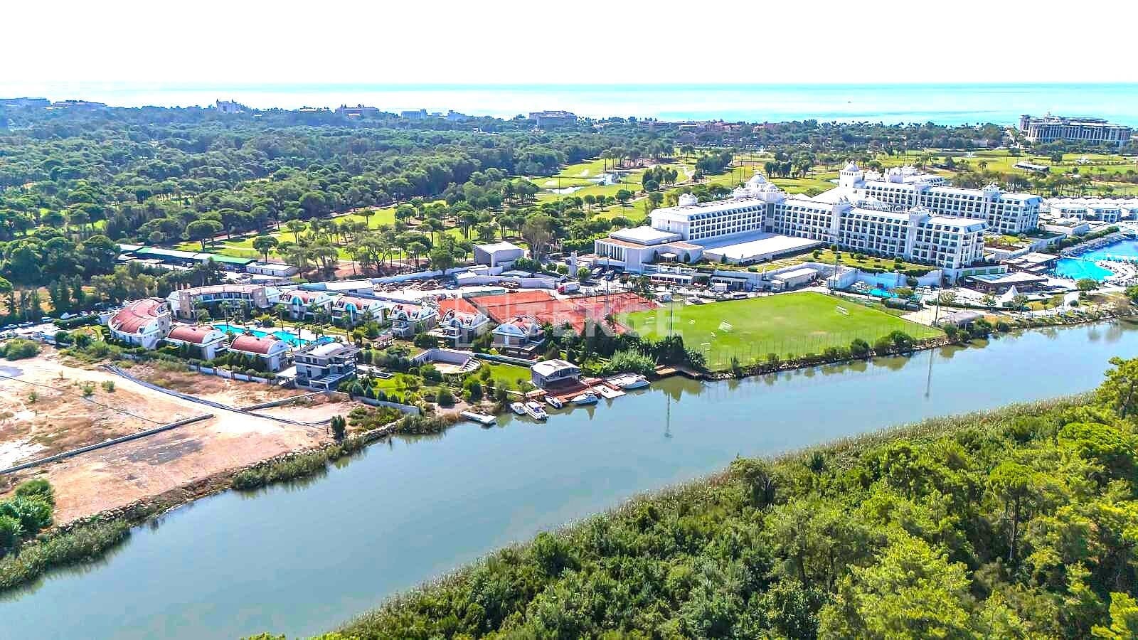 Green Houses in Antalya, Türkiye image 6