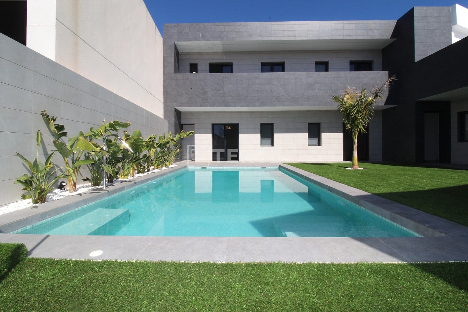 Energy-efficient Houses in Murcia, Spain image 1