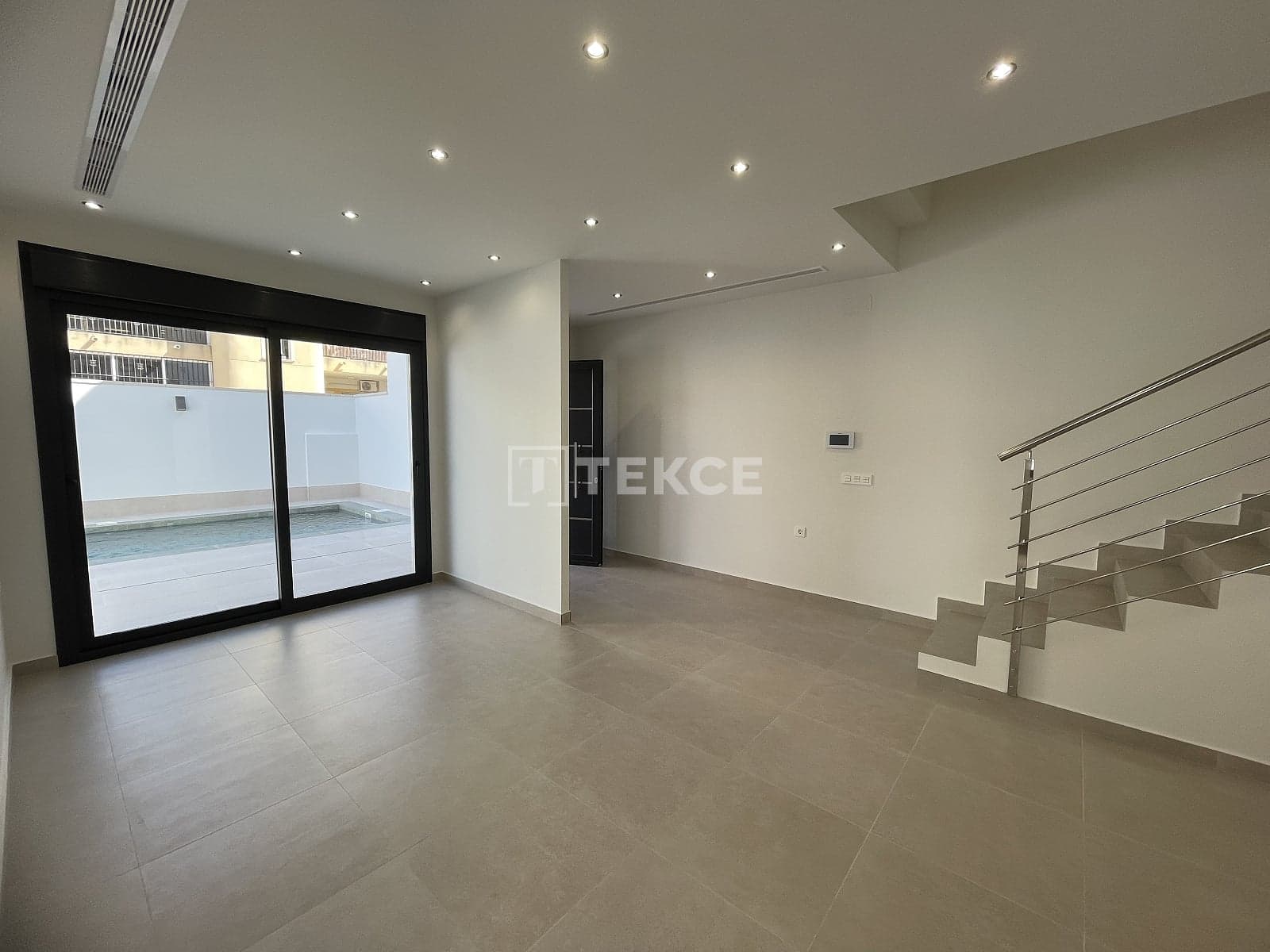 Eco-friendly Houses in Alicante, Spain image 9